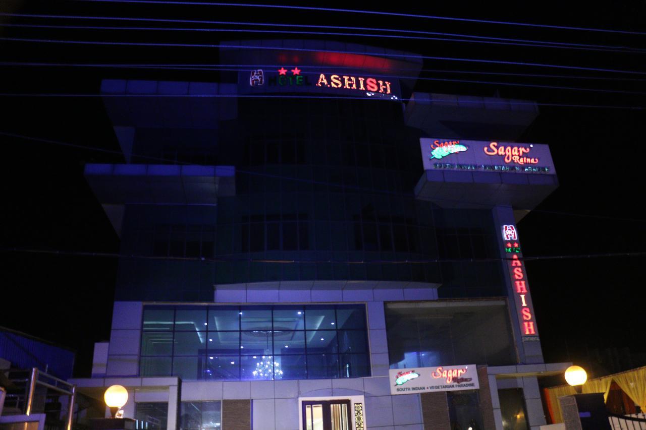 Hotel Ashish Continental Phagwāra Exterior foto